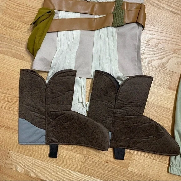 Disney Store Star Wars Rey Costume Sz 5/6 Halloween - Picture 2 of 5